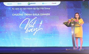 Tổ chức teambuilding: Chương trình Gala mừng sinh nhật 11 năm: Vút bay - Đại Việt Group